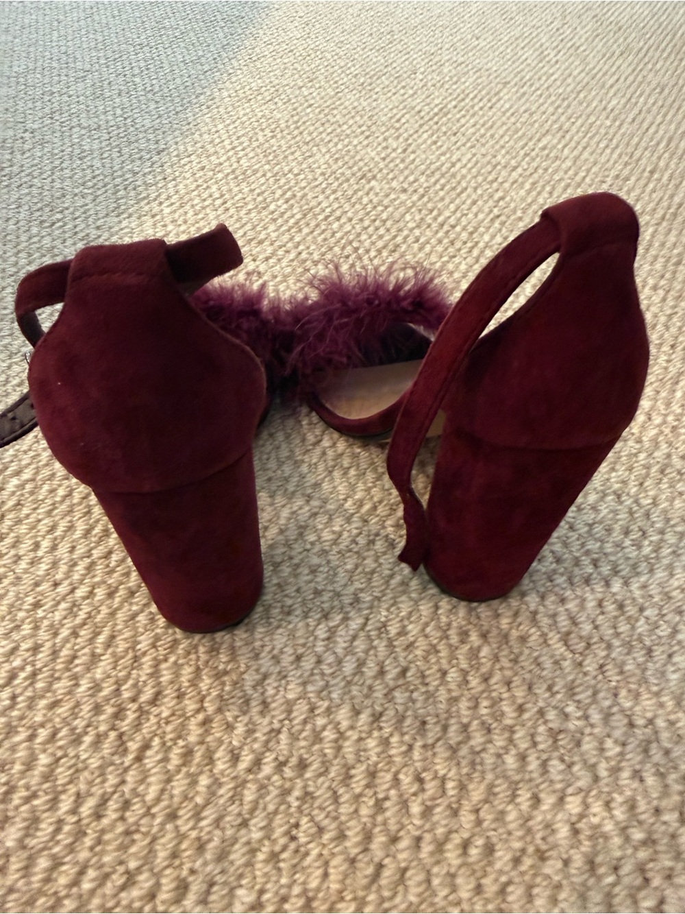 Steve Madden "Carabu" Feathered Ankle-Strap Block HeelsSumptuous Suede Size 7M - Picture 3 of 8
